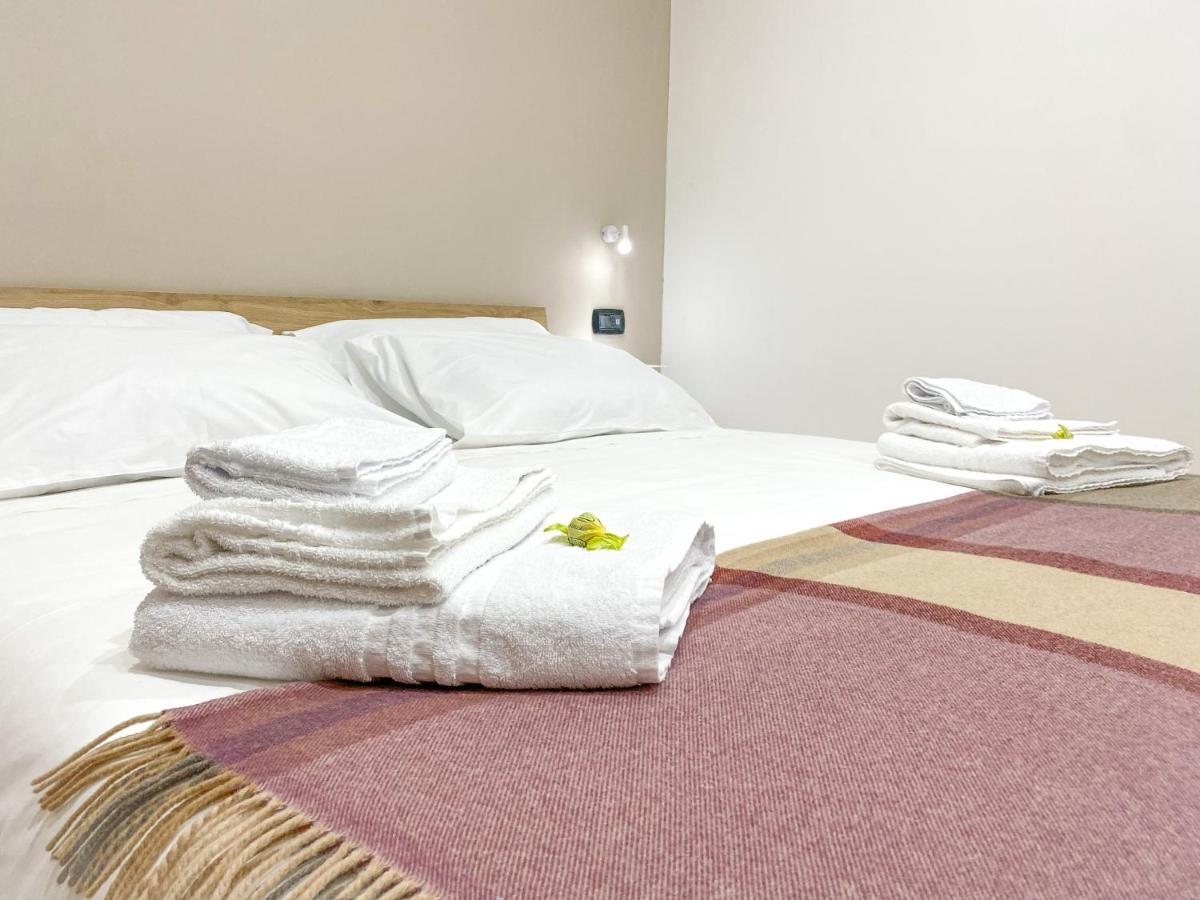 Domus Pisanelli Hotel Наполи Екстериор снимка