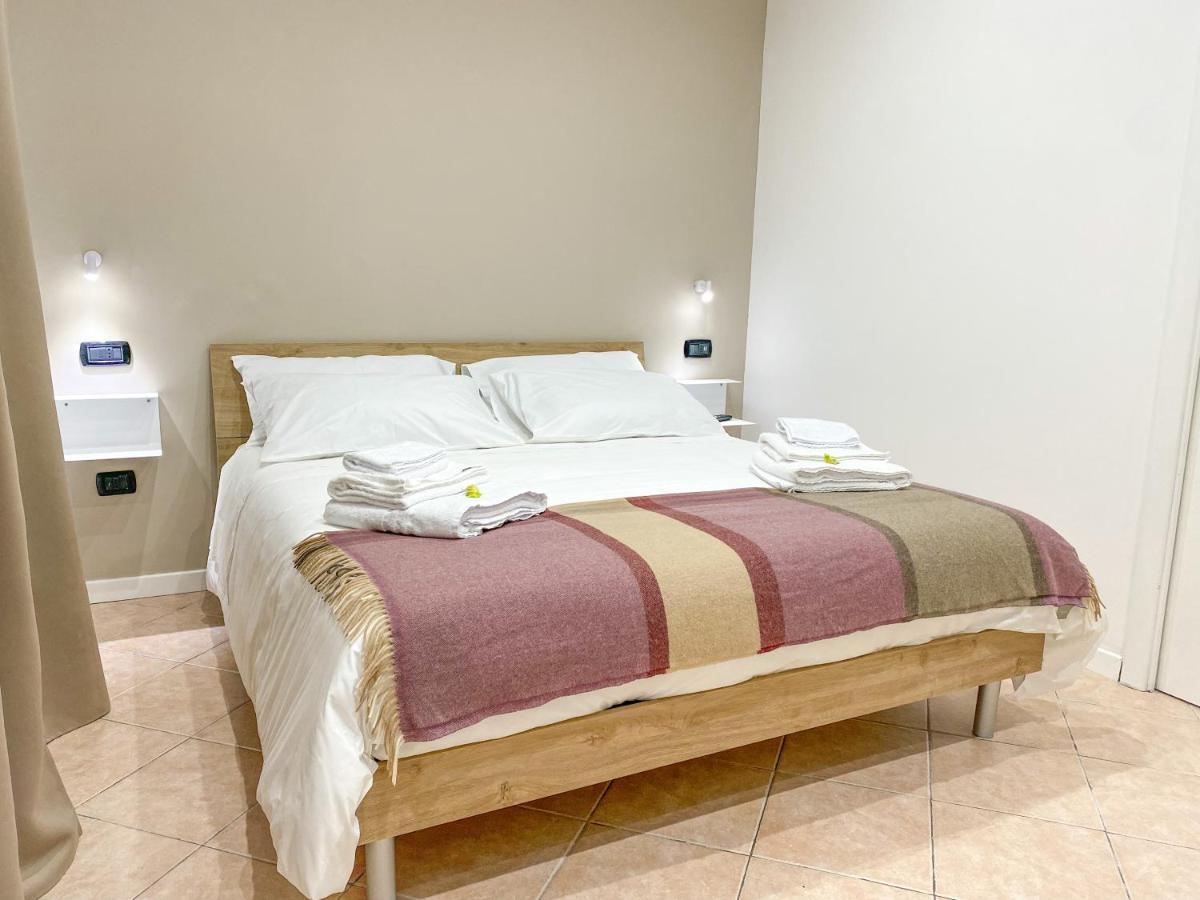Domus Pisanelli Hotel Наполи Екстериор снимка