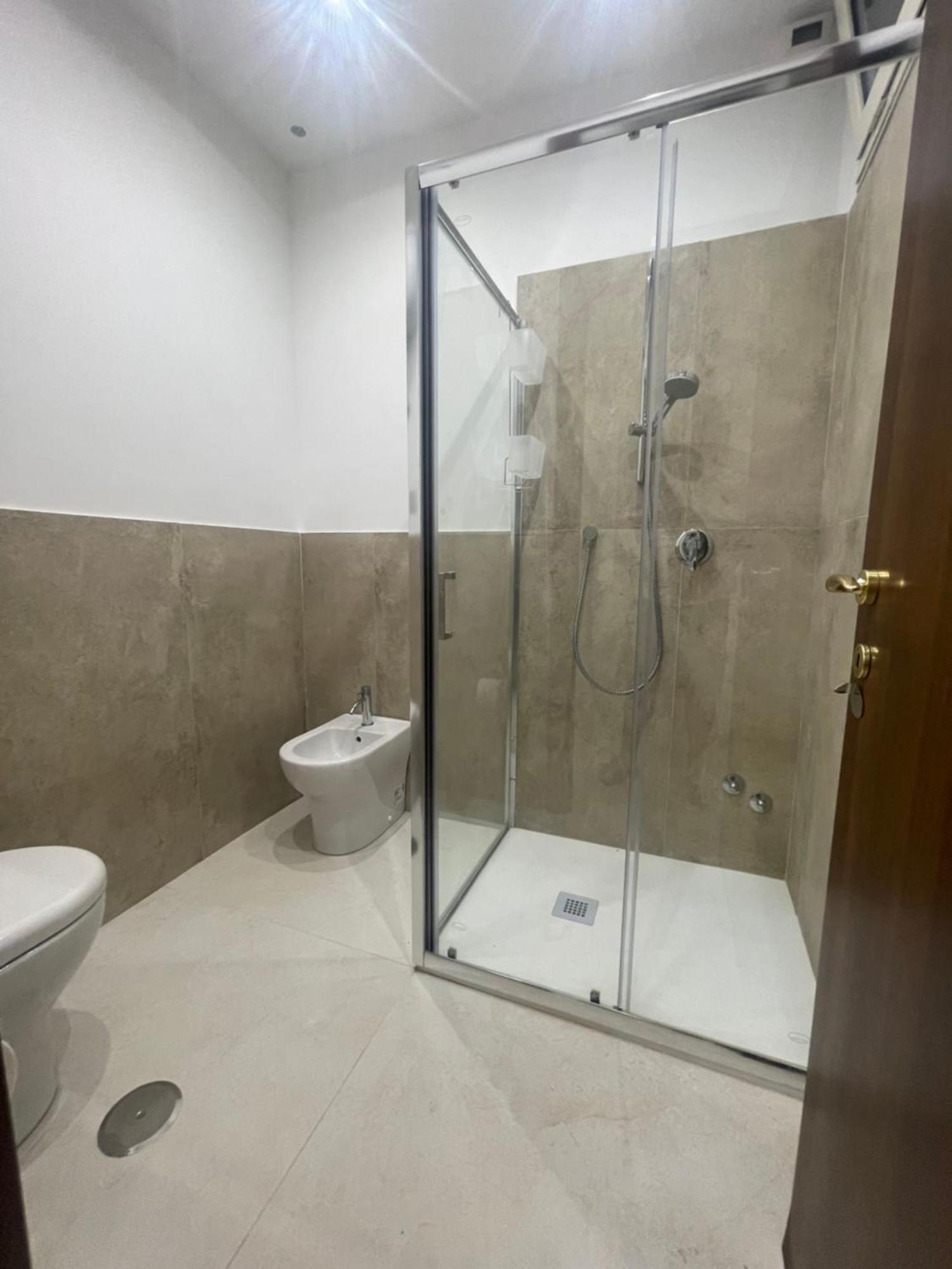 Domus Pisanelli Hotel Наполи Екстериор снимка